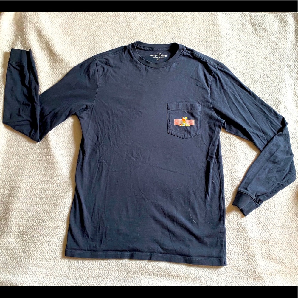 🔥 Navy Blue Vineyard Vines Martha’s Vineyard Tee